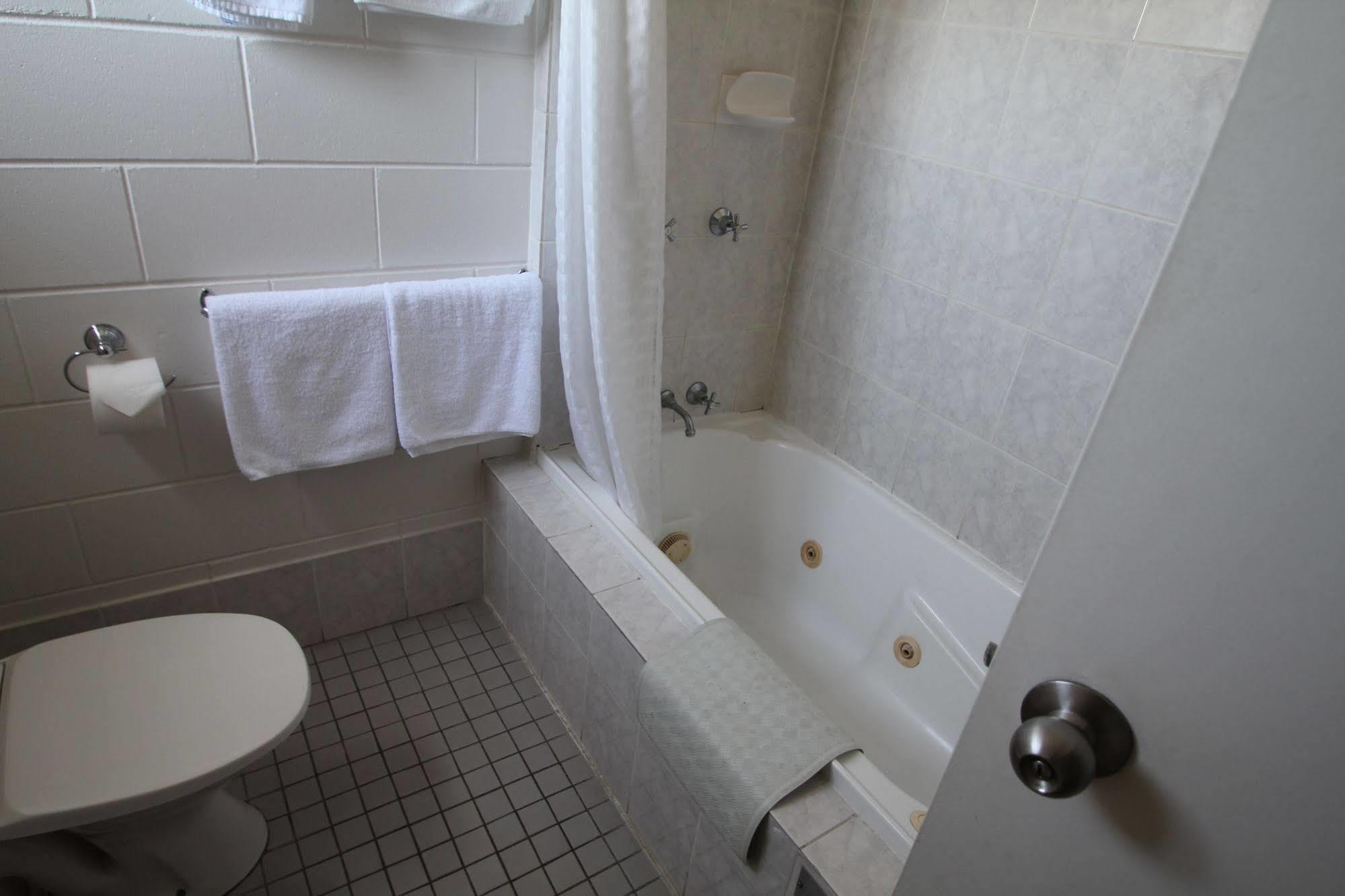 Colonial Rose Motel Townsville Luaran gambar